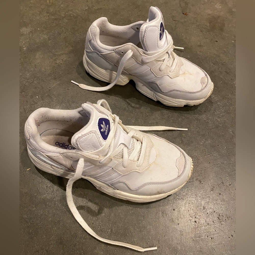 Adidas falcon white/ off white/ purple